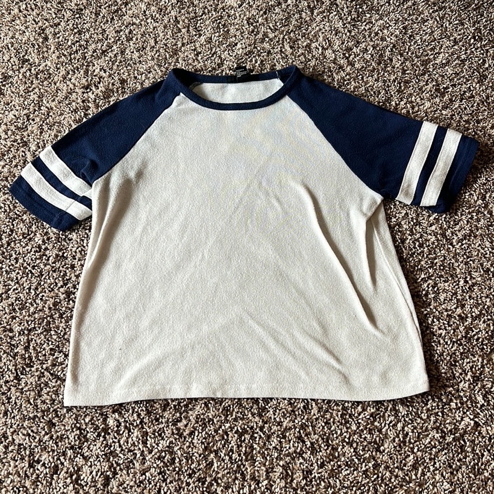 Forever 21 blue and white baseball tee size S
